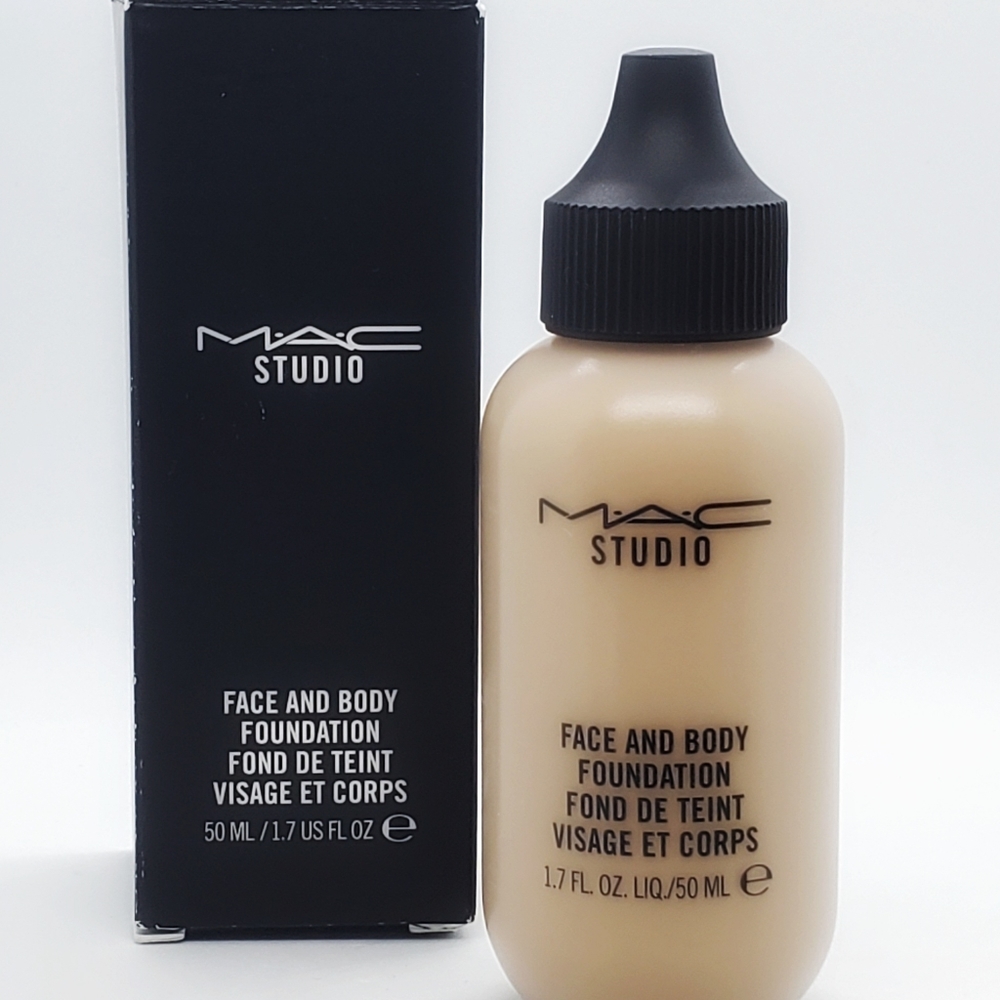 Mac Face&Body Foundation